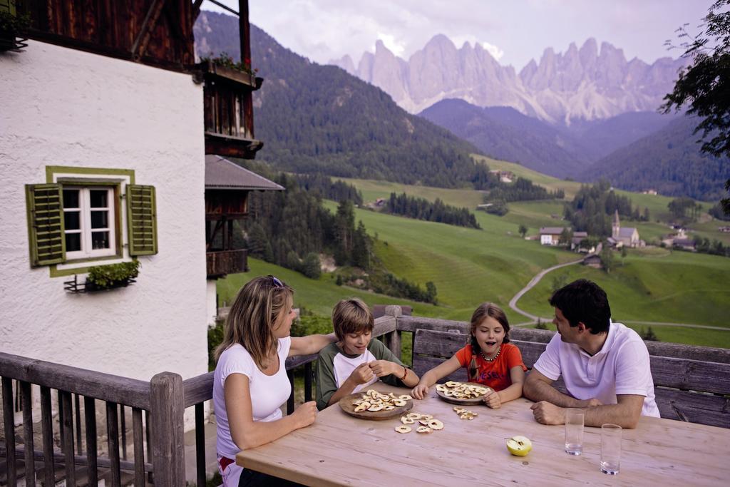 Hotel Tyrol ฟูเนส ภายนอก รูปภาพ